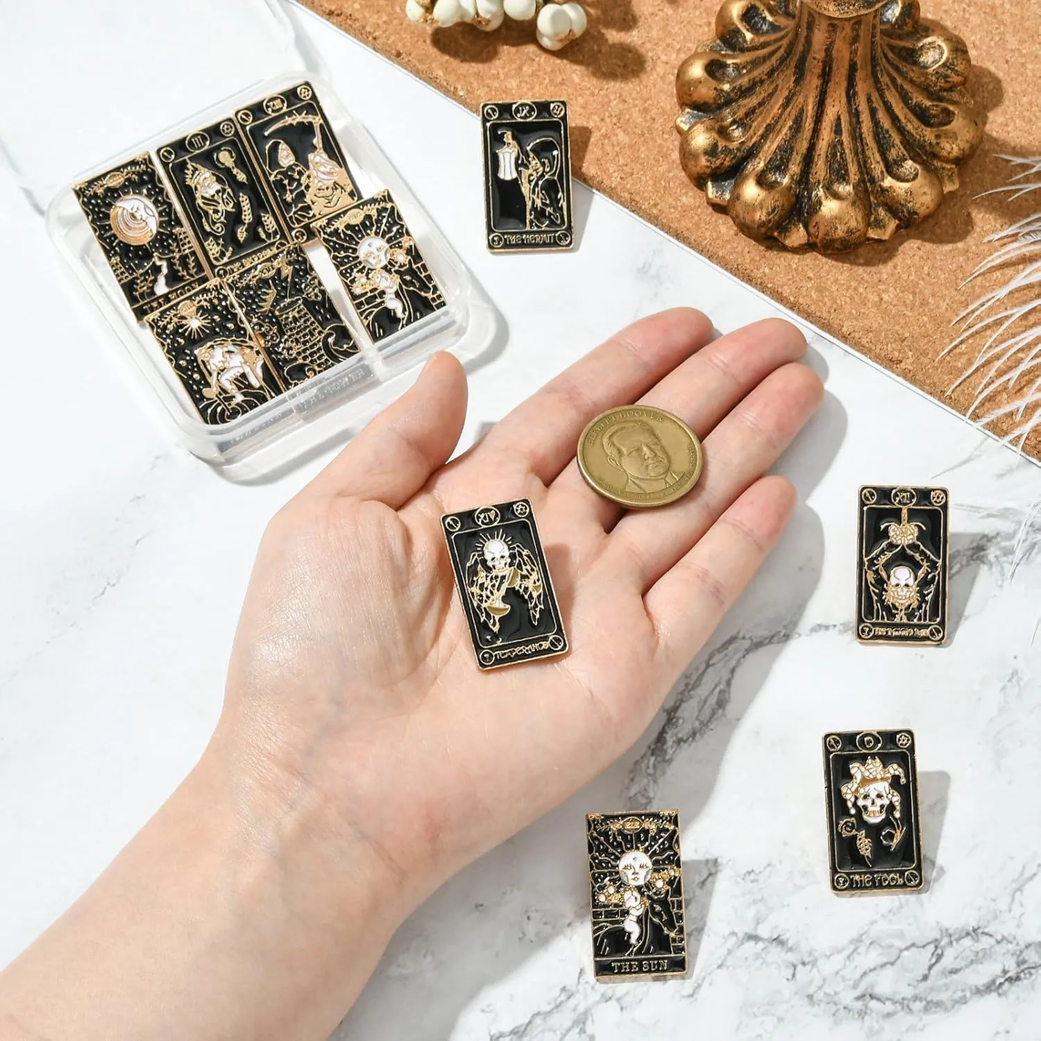 Airssory Mixed Styles Bee Flower Tarot Ribbon Travel Theme Alloy Brooches Pins for DIY Clothes Backpack Hats Jackets Craft