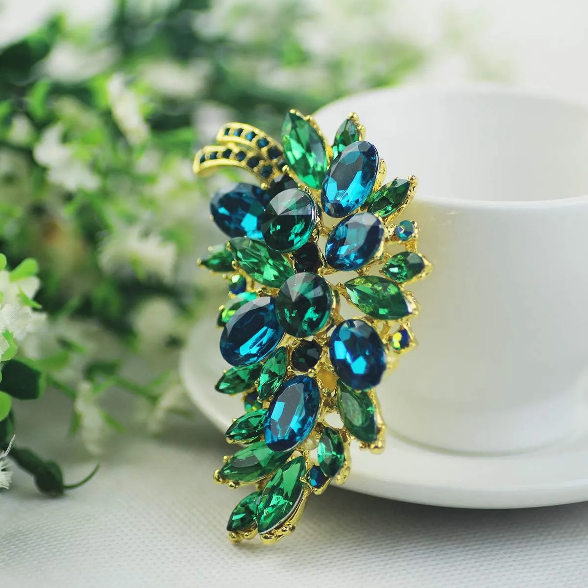 Created Crystal Fashion Brooch Pin Wedding Feather Brooches for Women | Brooches and Pins for Women | Dress accessories | Fashion Jewelry | Jewelry Pins and Brooches