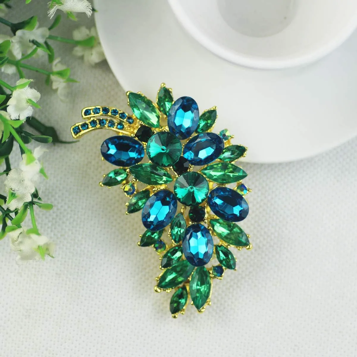 Created Crystal Fashion Brooch Pin Wedding Feather Brooches for Women | Brooches and Pins for Women | Dress accessories | Fashion Jewelry | Jewelry Pins and Brooches