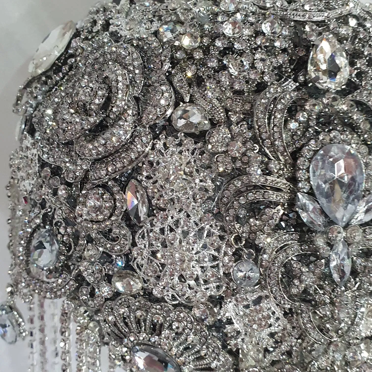 Luxury Brooch bouquet.7" Jewel crystal wedding bouquet, Bridal Brooch Bouquet,cascade Jewel bouquet by Crystal wedding uk