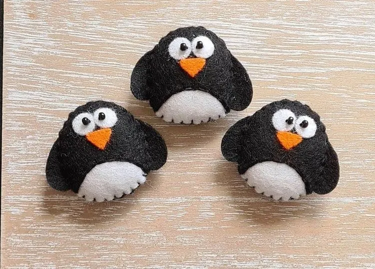 World of Kawaii Brooches - Various Animals*